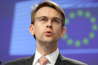 EU pozdravila odluku o slobodi kretanja vozila sa Kosmeta, poziv Prištini da učini isto