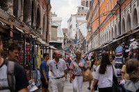 Венеција забрањује велике туристичке групе и звучнике