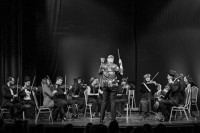 Gostovanje NPRS u SNP u Novom Sadu: Simfonijski orkestar uz “Sopot” i Luisa
