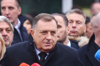 Dodik poručio Marfiju: Svoje prijetnje okači mačku o rep