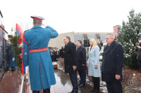 Положени вијенци на споменик палим борцима војске Српске