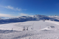 Јахорина потпуно модеран центар са 53 километра ски-стаза