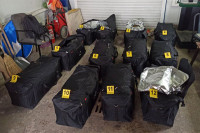Полиција у приколици пронашла 12 торби са марихуаном