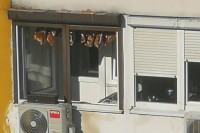Godinama suši meso na balkonu: Banjalučanin ne prekida neobičnu tradiciju (FOTO)
