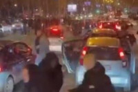 Хаос након меча Партизан-Жалгирис: Хулигани сјекирама и палицама насрнули на Гробаре (VIDEO)