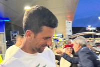 Novak sa osmijehom napustio Melburn (FOTO/VIDEO)