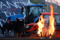 Пољопривредници најавили блокаду Париза