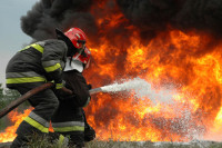 Пожар у погонима пекаре у Трну