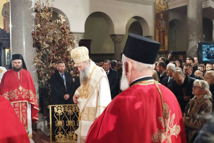 Patrijarh Porfirije služi liturgiju u hramu Hrista Spasitelja