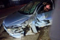 Жесток судар у Драгињу: Возило „згужвано“ на путу