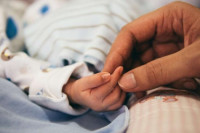На УКЦ РС лијечене бебе од великог кашља
