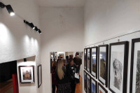 Хан Пијесак: Отворена изложба фотографија