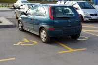 Evo koliko je kažnjeno za parkiranje na mjesto za lica s invaliditetom