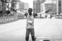 Свјетски рекордер у маратону погинуо у саобраћајној несрећи