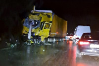 Sudar dva kamiona kod Doboja, vozači povrijeđeni