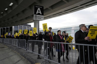 Stjuardese protestuju na aerodromima u SAD