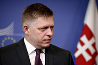 Fico: Nerealno je očekivati da će Rusija napustiti Donbas i Krim