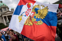 Нови притисци на Србију: Запад тражи "окретање леђа" Русији
