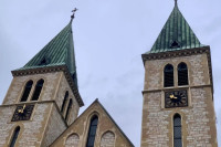 Jak vjetar otkinuo kazaljku sa sata na zvoniku sarajevske Katedrale