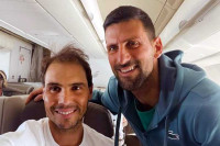 Најскупља фотографија у историји тениса: Ђоковић и Надал заједно на лету за САД