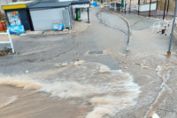 Haos u Neumu: Obilna kiša izazvala probleme (VIDEO)