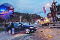 Automobil nakon sudara završio na spomeniku borcima VRS