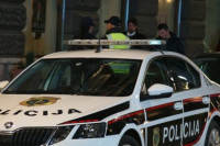 Pojavili se snimci sukoba: Sarajevski huligani povrijedili policajce tokom bijega (VIDEO)