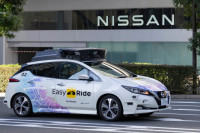 Због мањка таксиста Nissan уводи самовозеће таксије