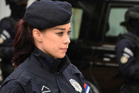 Policajka Nina iz uniforme ulazi u ring, uskoro se bori za najbolju na svijetu