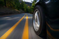 Погледајте шта се догађа унутар гуме током вожње (VIDEO)