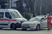 Судар аутомобила и санитетског возила у Бањалуци