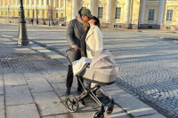 Милош и Ивана објавили прву заједничку фотографију са сином
