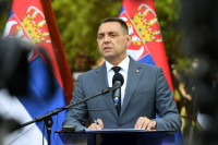Вулин: Нато жели да Србија одустане од Српске и Космета