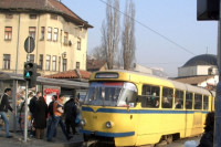 Ударио пјешака, он преминуо на путу до болнице: Ухапшен возач трамваја у Сарајеву