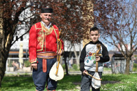У гостима открио чари древног инструмента: Осмогодишњак најмлађи гуслар у Бањалуци