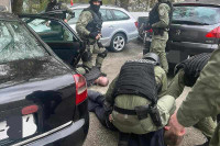 U toku akcija "Meta 2":  Više uhapšenih, pronađeni droga i oružje