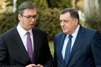 Vučić i Dodik komentarisali rezoluciju o Srebrenici