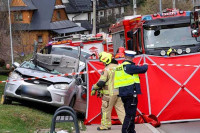 Drvo palo na automobil, usmrtilo šestogodišnje dijete i tri osobe