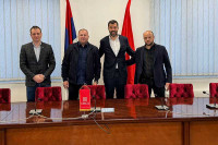 Predsjednici SPS-a i NDP-a Bratunac i tri odbornika pristupili SNSD-u