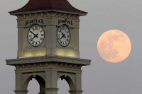 Potrebno uspostaviti standard lunarnog vremena
