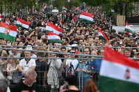 Хиљаде људи на улицама Будимпеште!