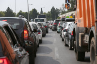 Zbog radova usporen saobraćaj na putu Čatrnja-Gradiška