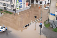 Svjedok tvrdi: Policajci obavještavali stanovništvo o opasnosti od poplava