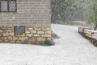 Aprilski snijeg u Novom Gradu i Kozarskoj Dubici