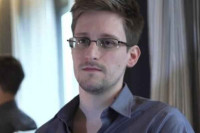 Сноуденово драматично упозорење: За пар дана преузимају интернет!