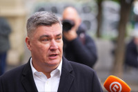 Милановић након гласања: Шмит је њемачка бубашваба, Додика пријатељски упозорим да не претјерује