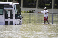 U toku otklanjanje posljedica istorijskih padavina u Emiratima