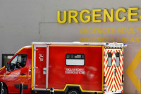 Двије дјевојчице повријеђене у нападу ножем близу школе у Француској