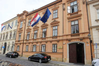Троје судија Уставног суда Хрватске објавило издвојено мишљење о одлуци о Милановићу