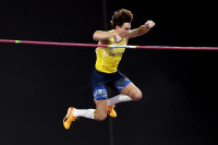 Шведски атлетичар оборио свјетски рекорд у скоку с мотком
